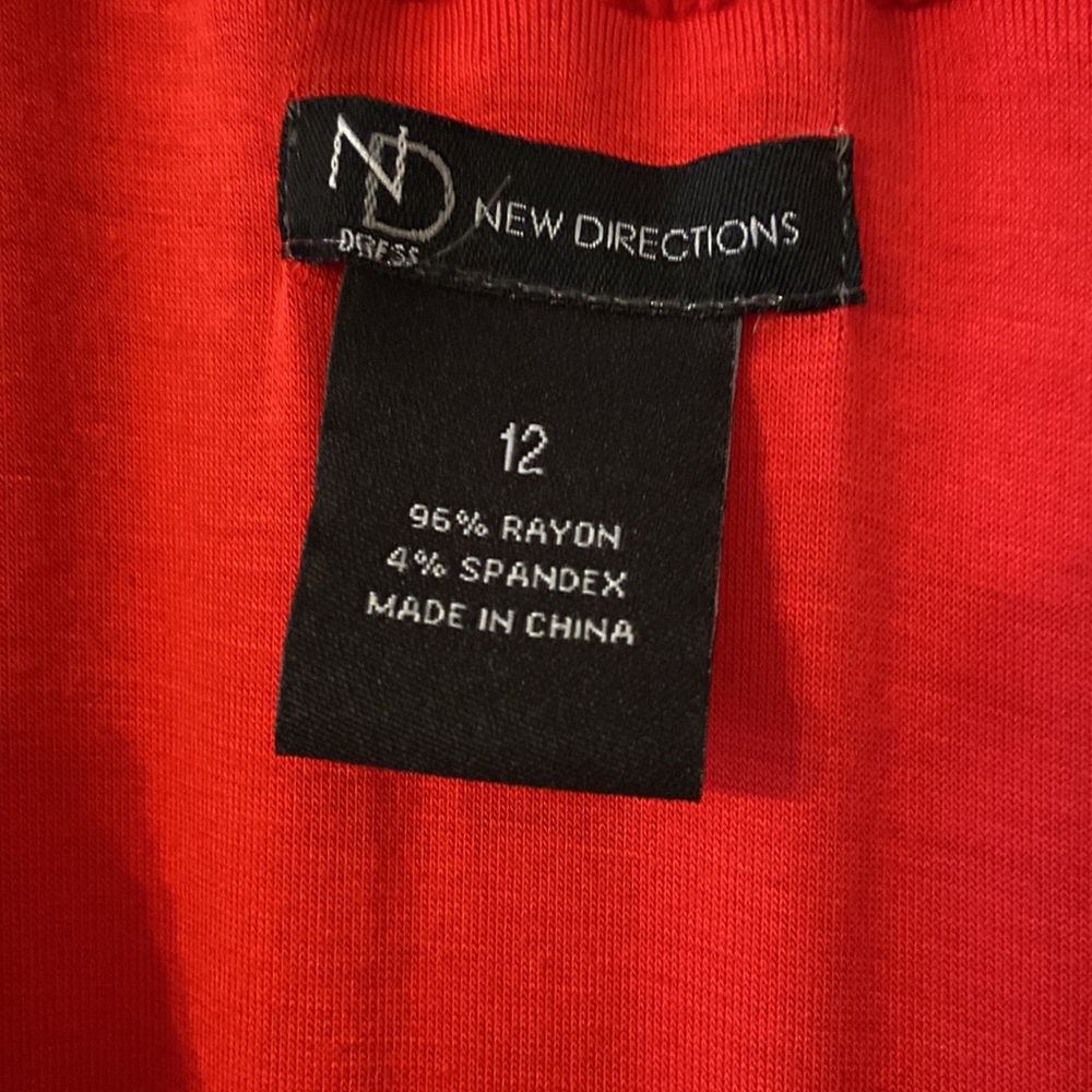 ND Women Dress size 12 preowned it’s long dress 5.8” - Picture 2 of 6